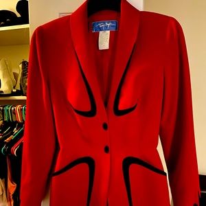 Beautiful Thierry Mugler Red jacket Size 40